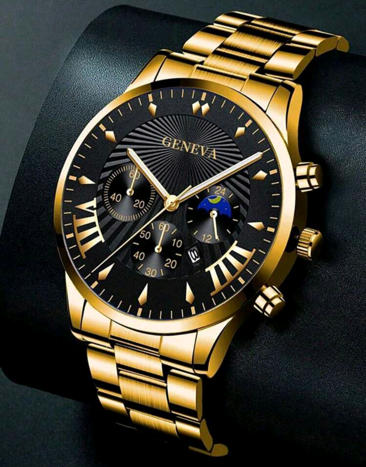 Combo reloj dorado + Cadena + Pulsera + Anillo gratis