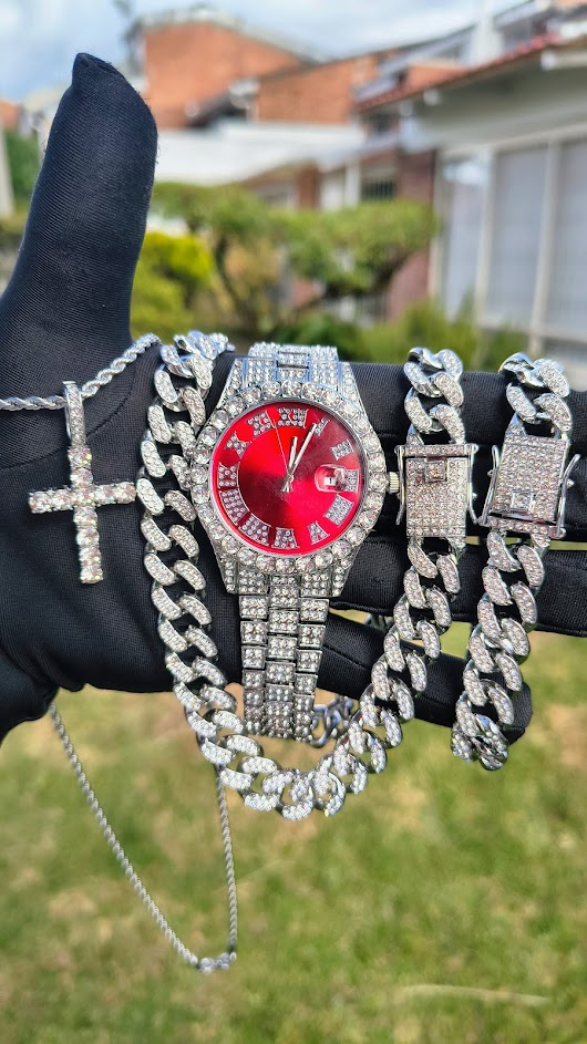Reloj Cubano Rojo + Cadena + Pulsera+ Dije Cruz GRATIS