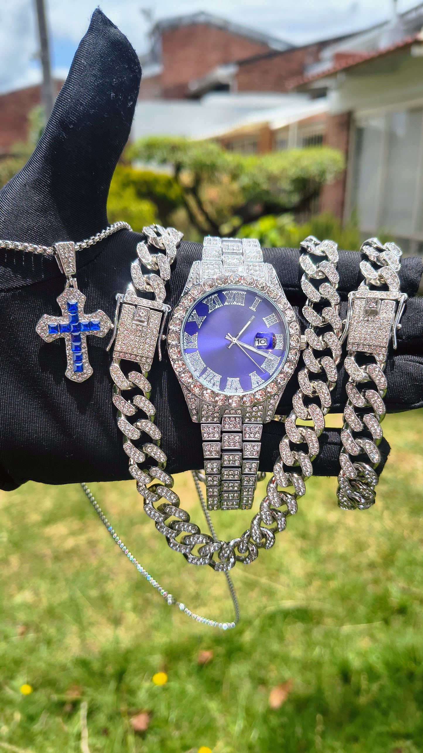 Reloj Plateado Azul + Cadena Cubana + Pulsera Cubana + Dije Cruz Gratis