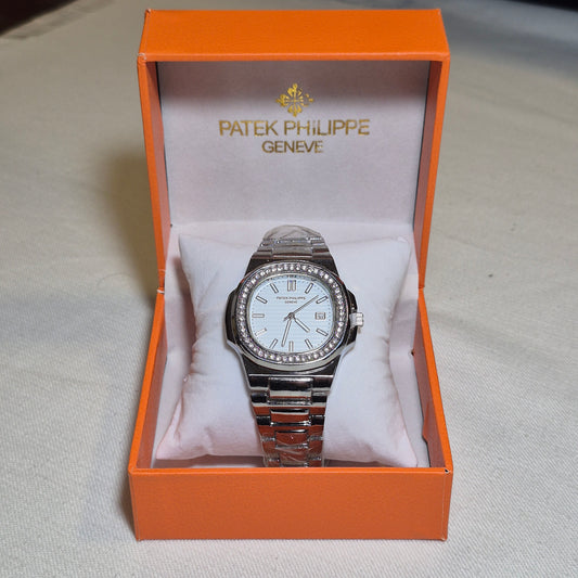 Patek Philippe Nautilus Cara Blanca Zirconias