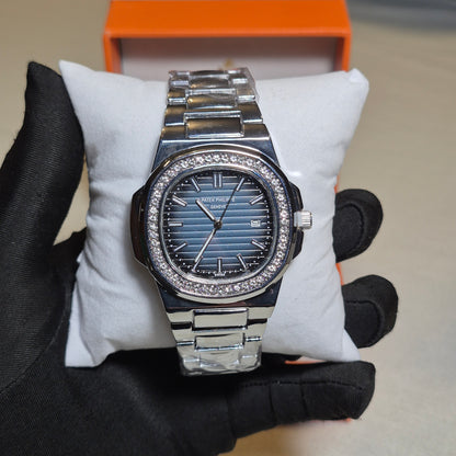 Patek Philippe Nautilus Cara Azul Zirconias