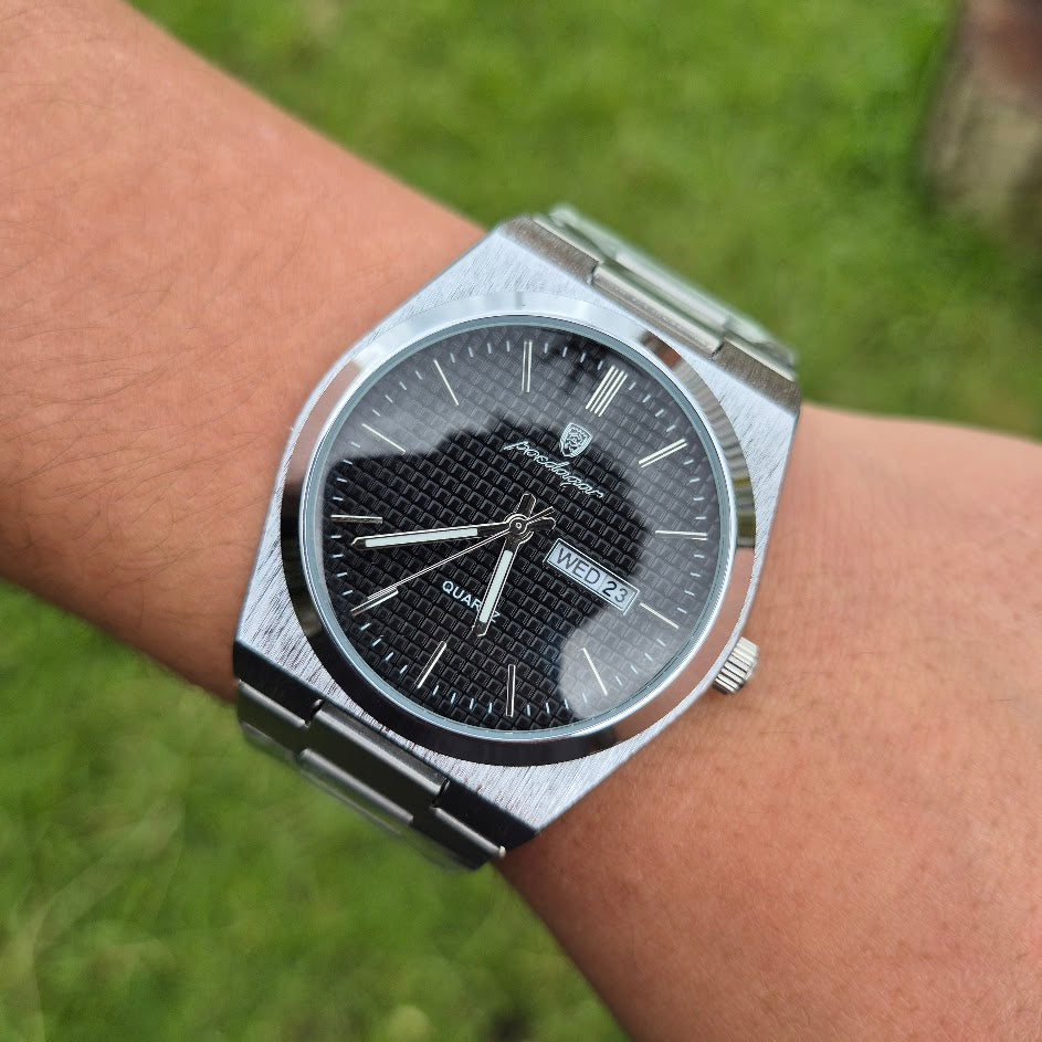 Reloj Poedagar Texturizado Plateado-Negro (Modelo 830)