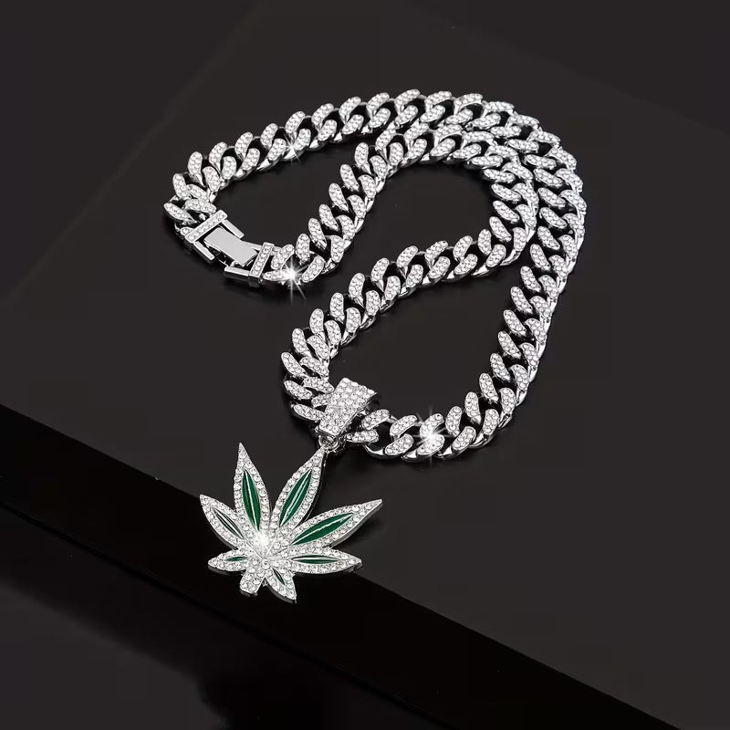 Cadena Cubana Plateada + Dije Hoja Verde