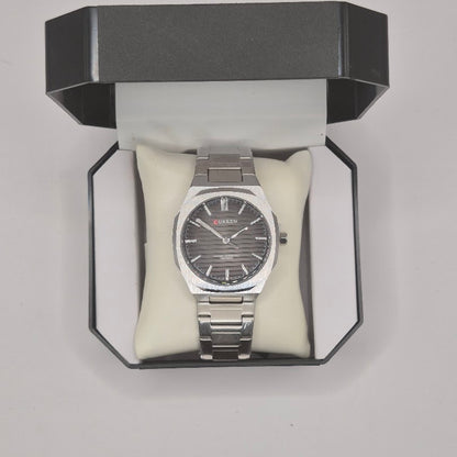 Reloj Curren Geométrico Plateado Dial Negro