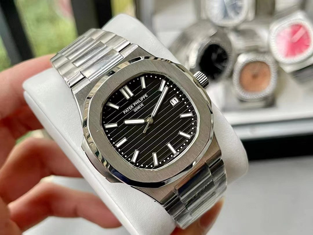 Patek Philippe Nautilus Cara Negra
