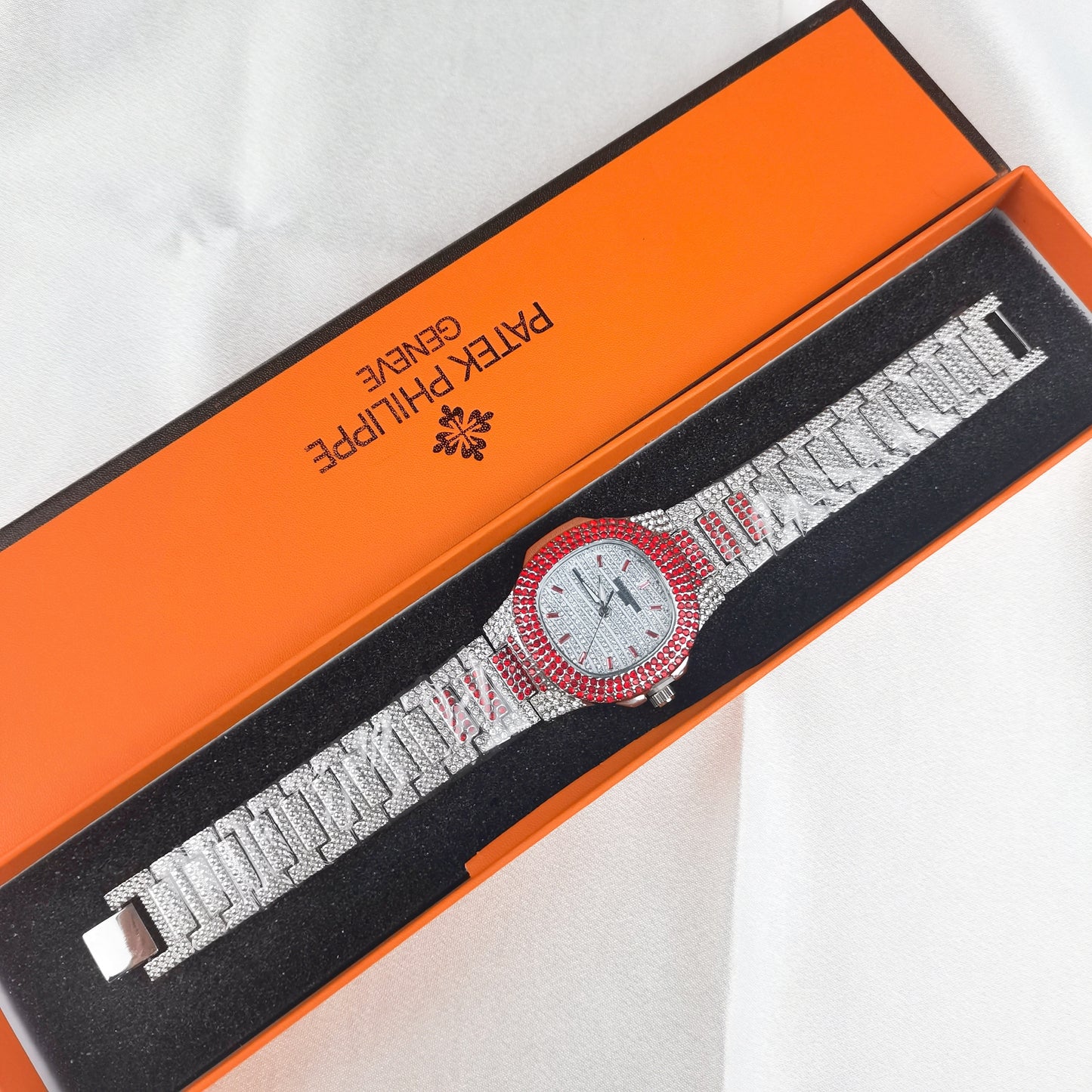 Patek Philippe Cubano Plateado - Rojo