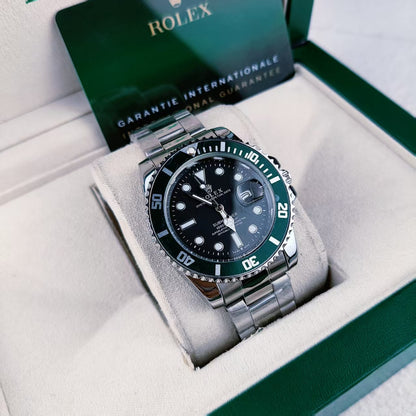 Rolex Semiautomatico Submariner Oyster Plateado Verde - Negro