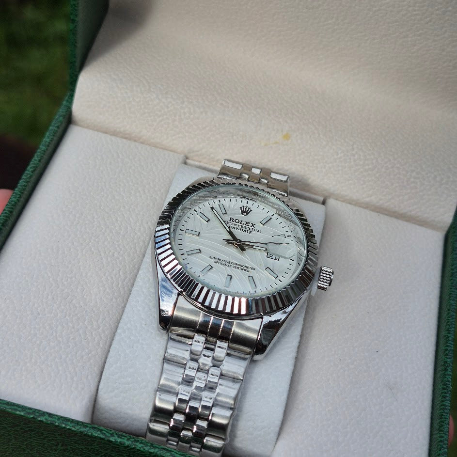 Rolex SemiAutomatico Date Just Presidencial Edicion Especial (P/B) + Cofre De Lujo GRATIS