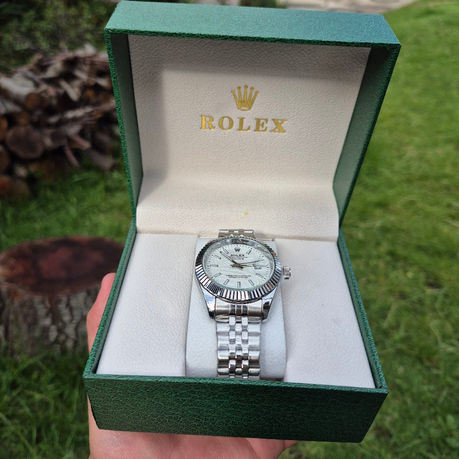 Rolex SemiAutomatico Date Just Presidencial Edicion Especial (P/B) + Cofre De Lujo GRATIS