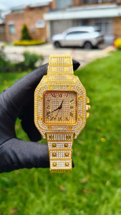 Reloj Dorado Cuadrado